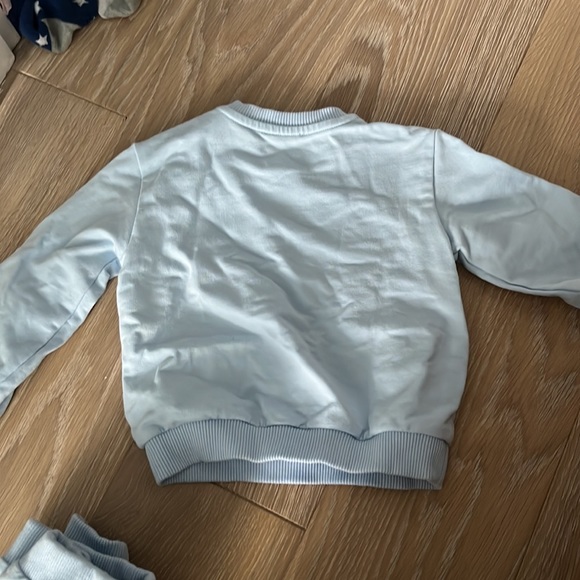 Versace suit - Picture 7 of 7